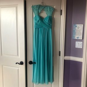 Dress - Cap-Sleeve Lace Pleated Sweetheart Gown